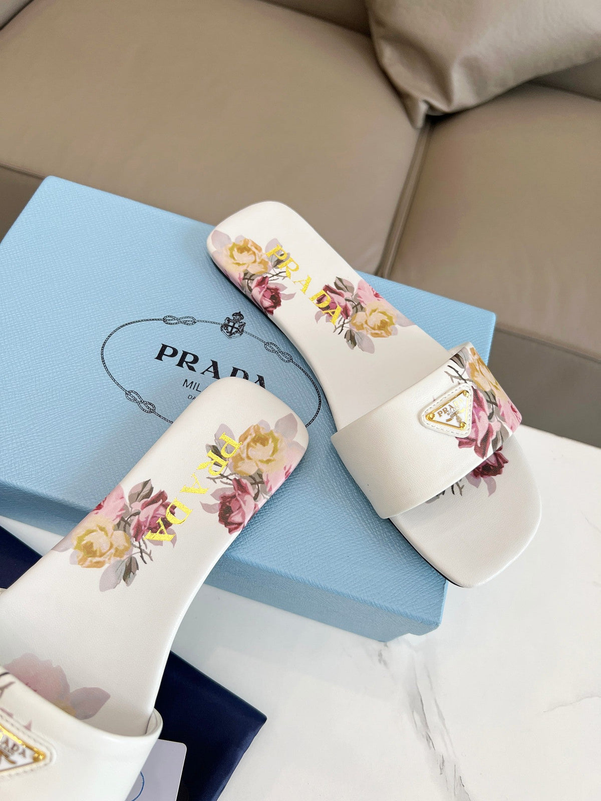 Prada 26s Slide Sandals Floral White Leather 140495