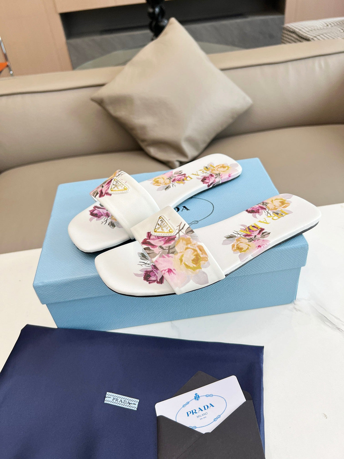 Prada 26s Slide Sandals Floral White Leather 140495