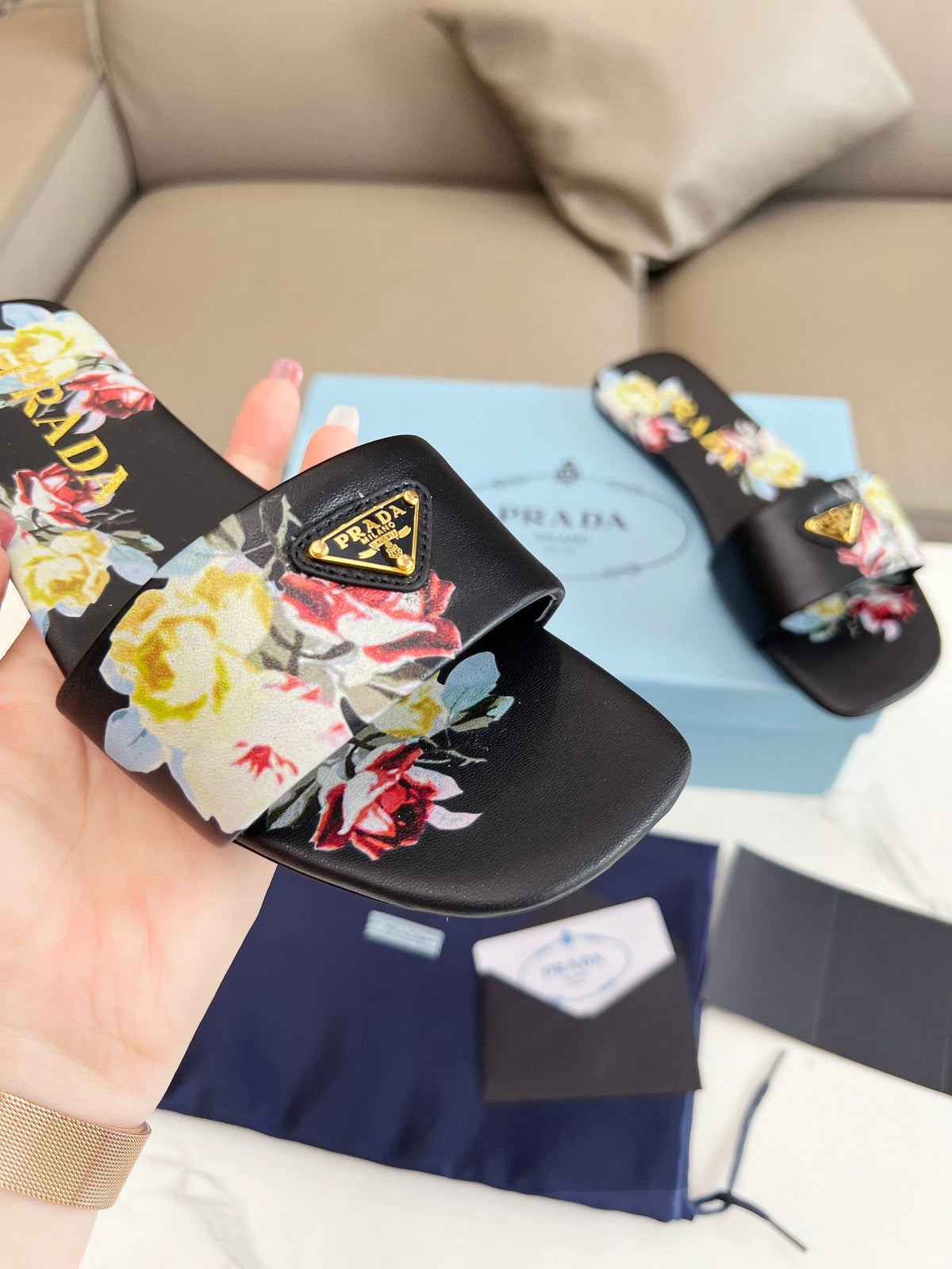 Prada 26s Slide Sandals Floral Black Leather 140496