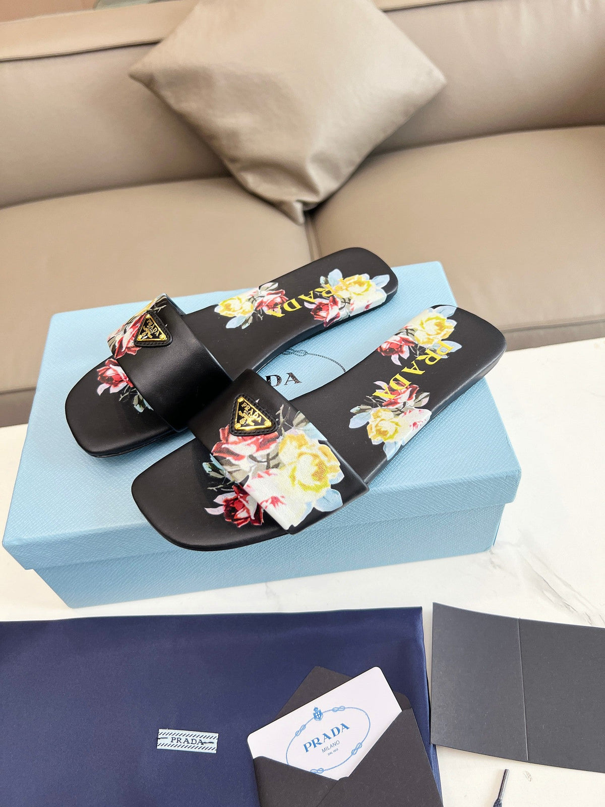 Prada 26s Slide Sandals Floral Black Leather 140496