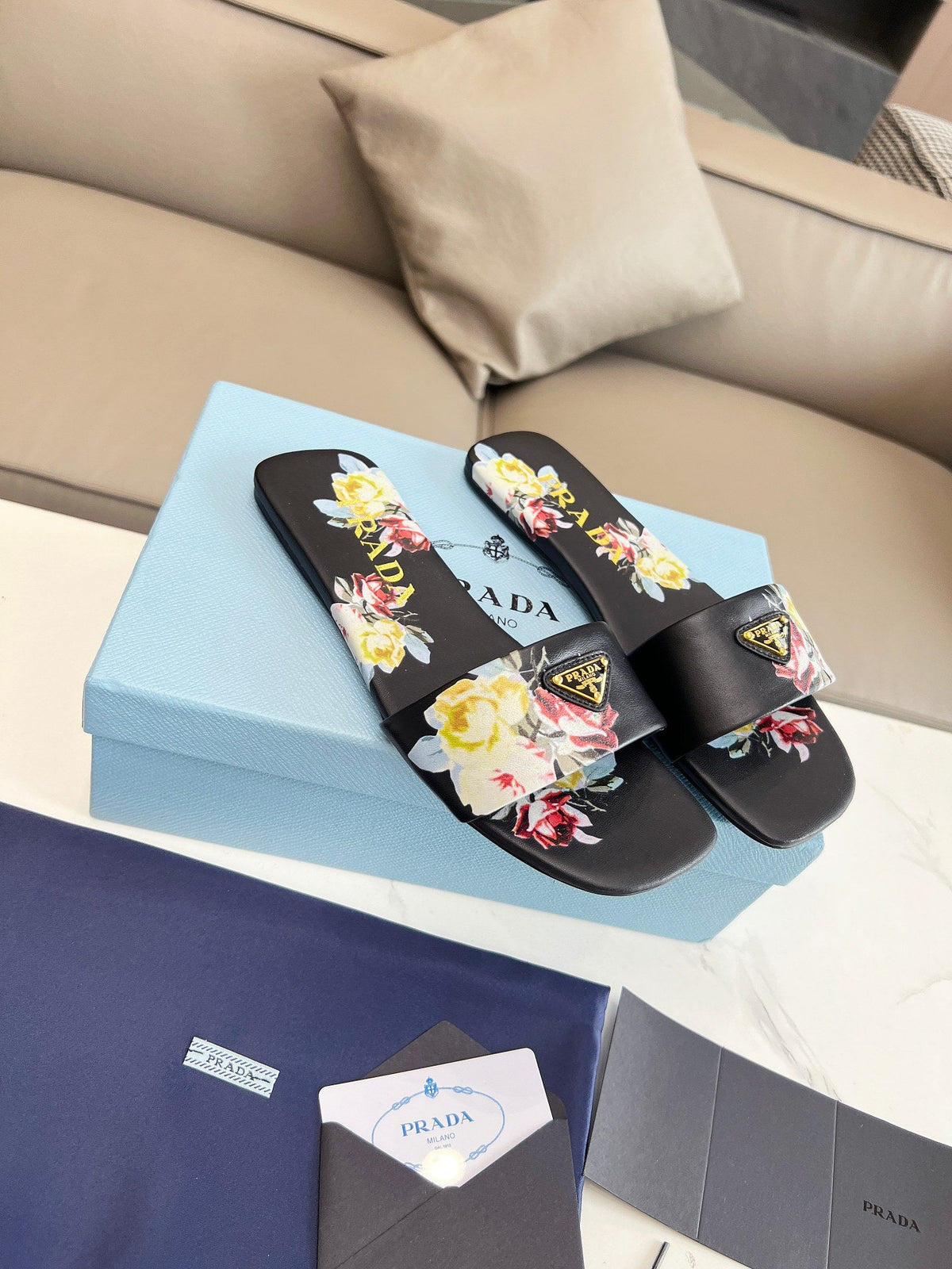 Prada 26s Slide Sandals Floral Black Leather 140496