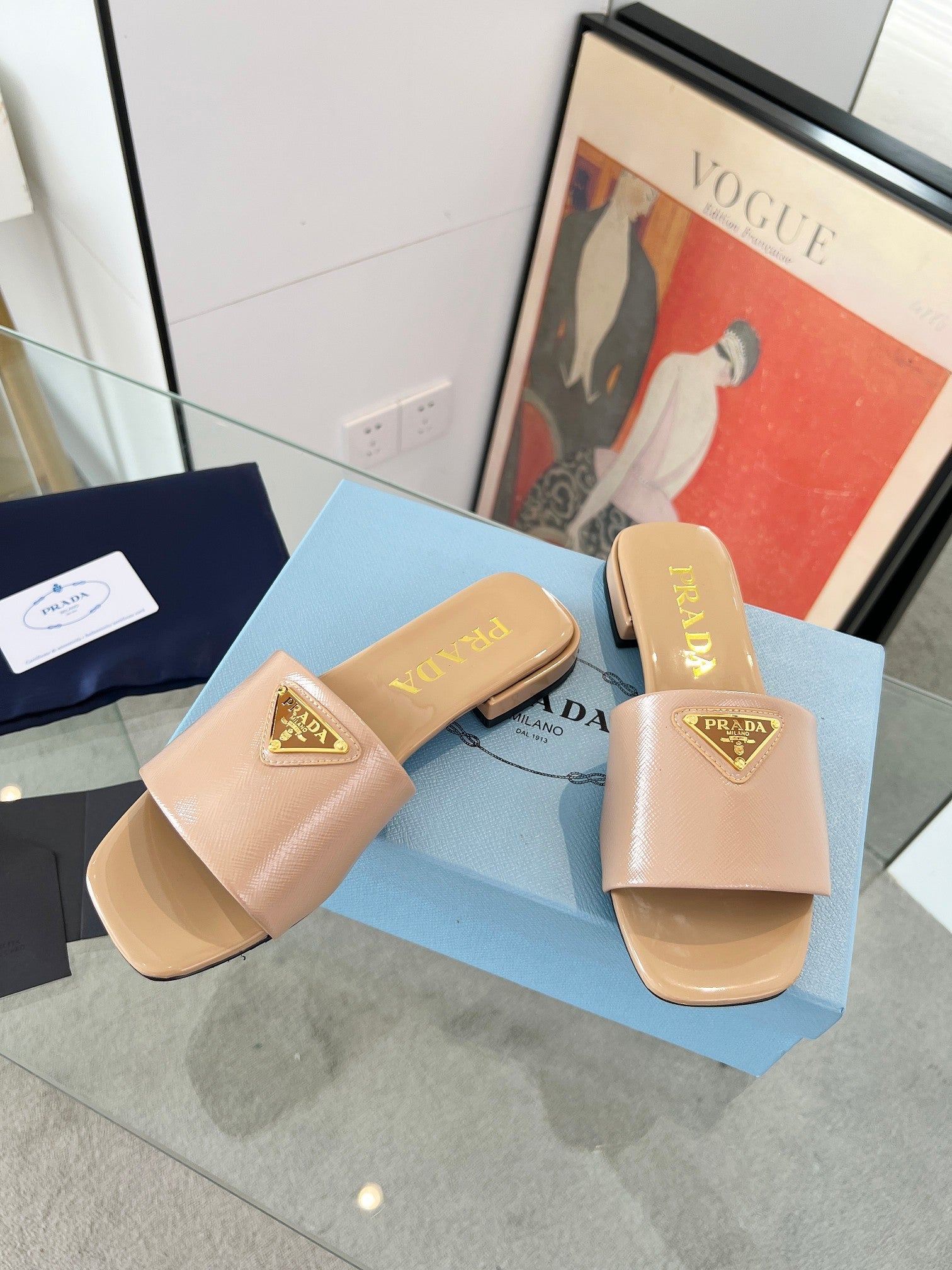 Prada 26s Saffiano Slides 1.5cm Beige Glossy Leather 986622