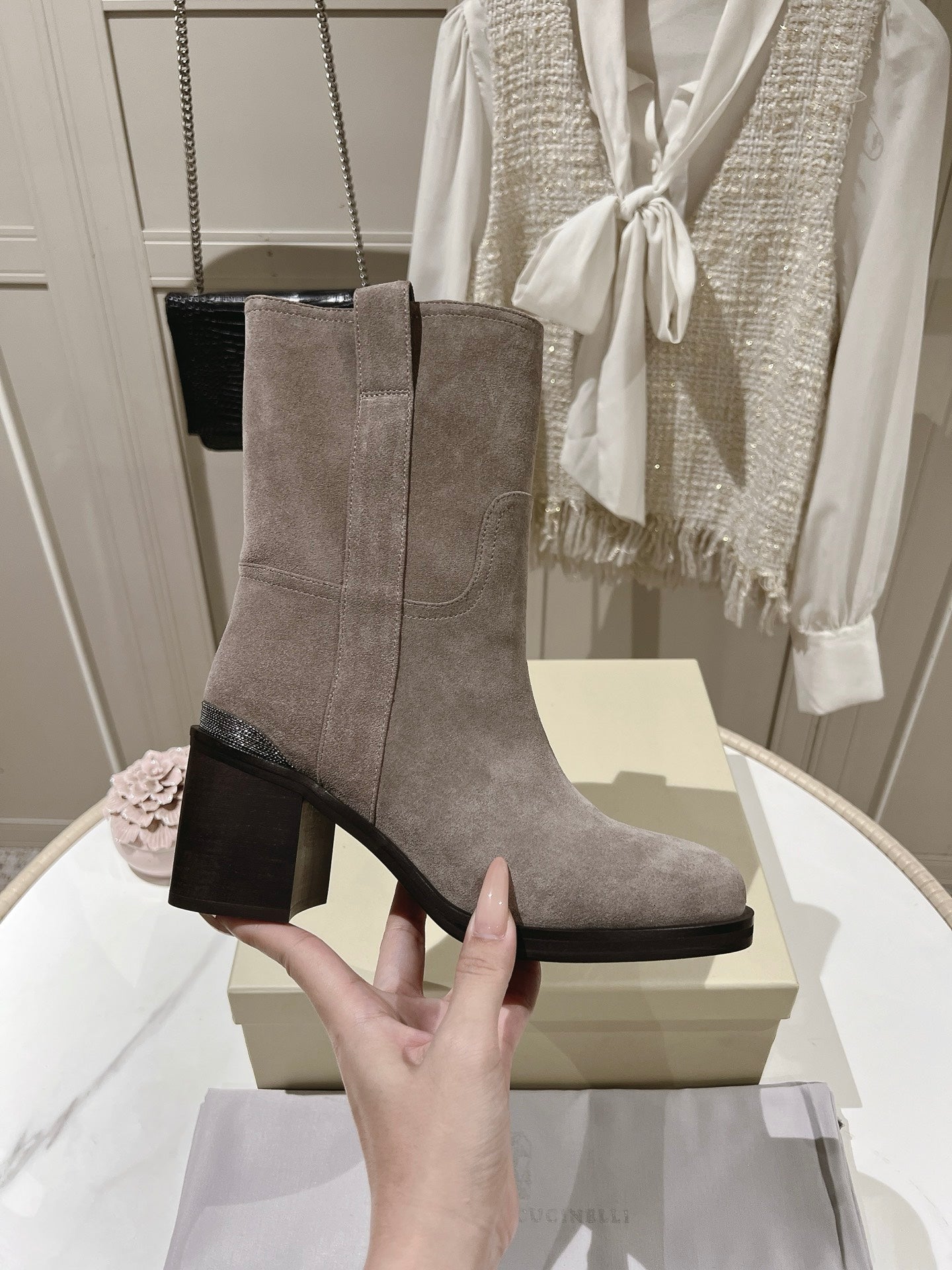 Brunello Chunky Heel Elegant Mid-Calf Boots Taupe Suede 929301