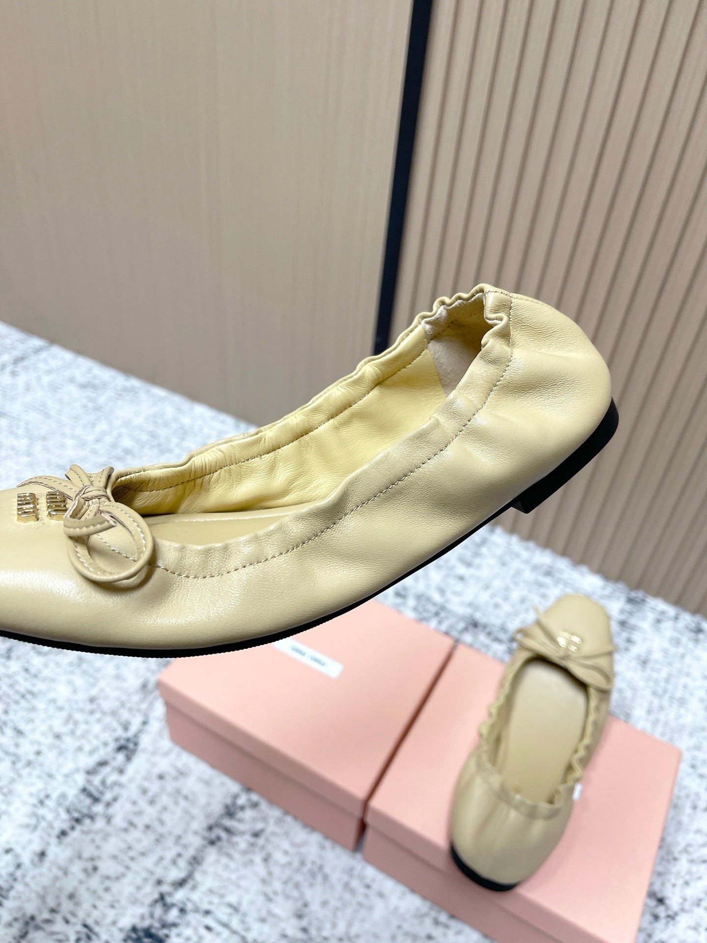 Miu Mary Jane Flat Beige Sheepskin 591574