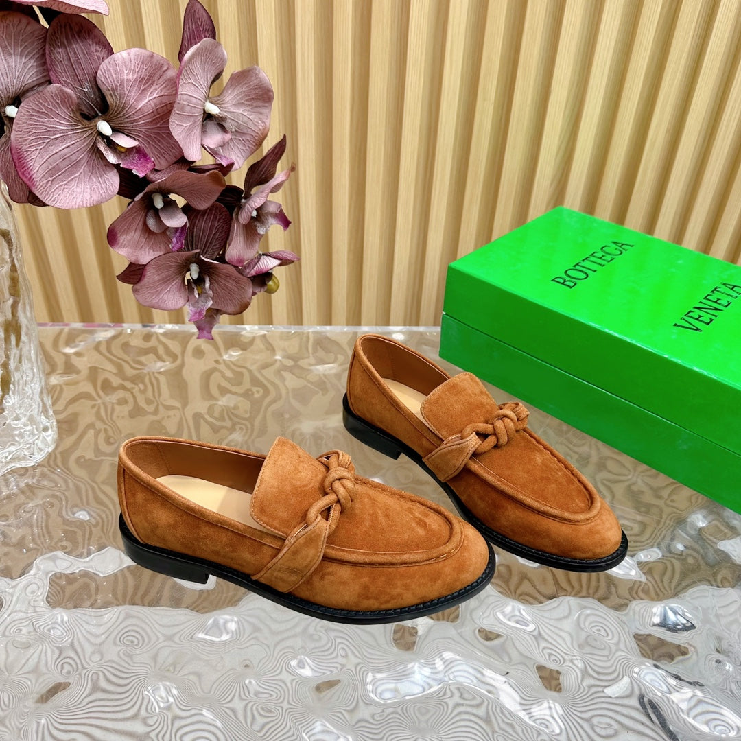 BV Astaire Loafer Gold Suede 925618