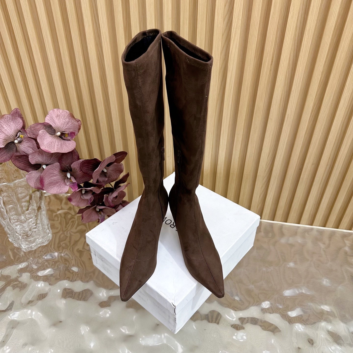 The Row Pointed-toe Knee-high Boots 35mm Dark Brown Suede 436640