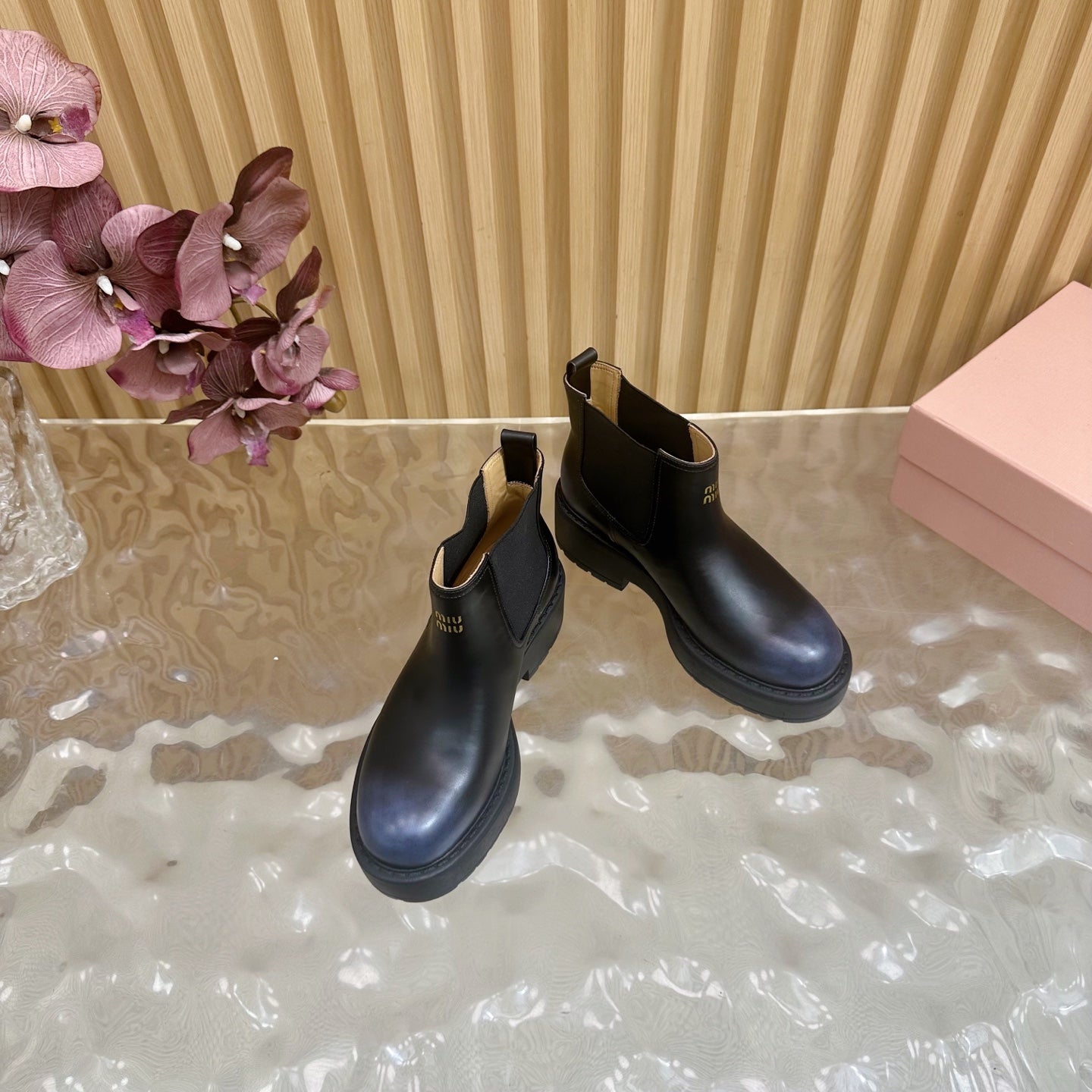 Miu Platform Chelsea Boots Black Leather 498177