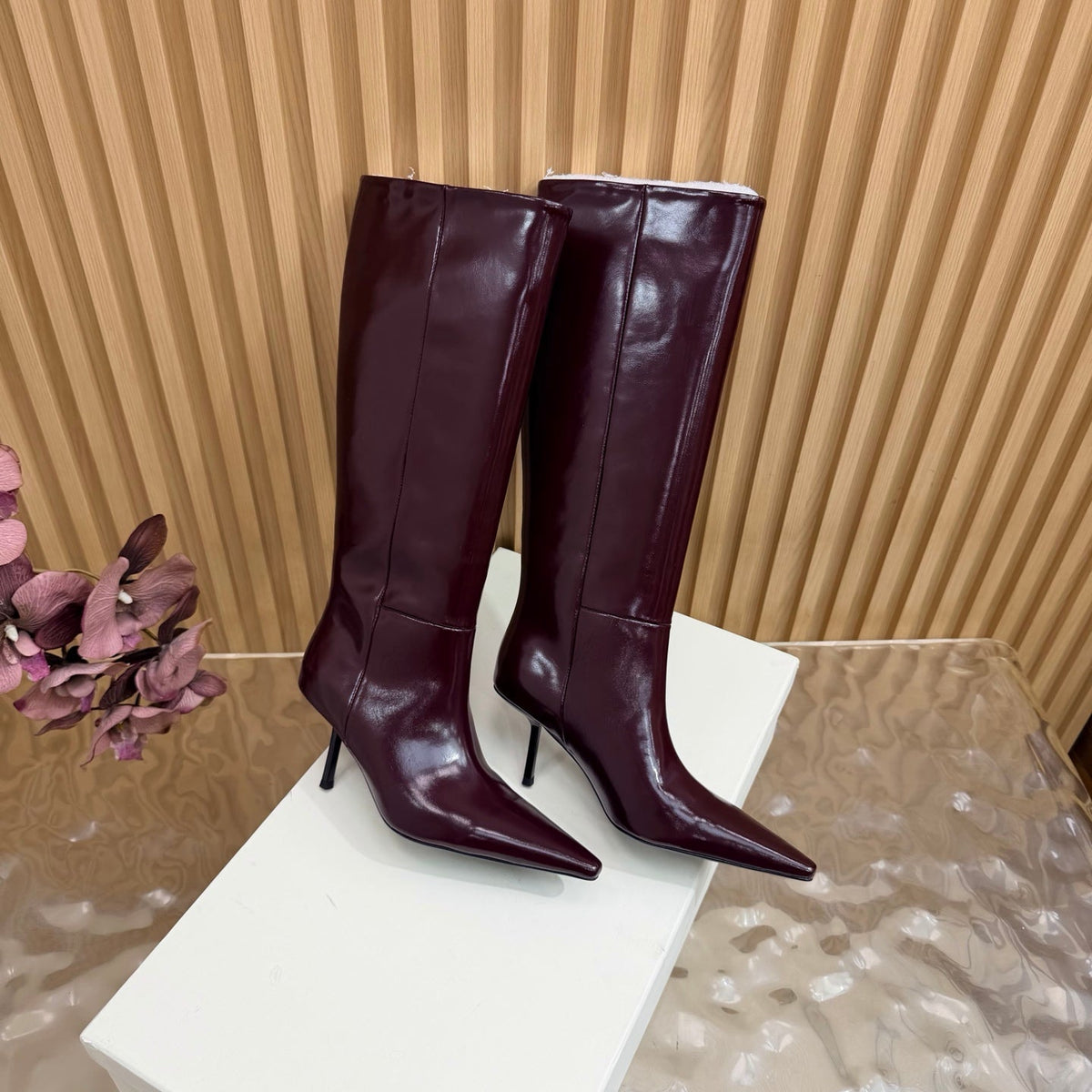 YSL 26s Pointed Toe Knee High Boots 8cm Burgundy Patent Leather 122774