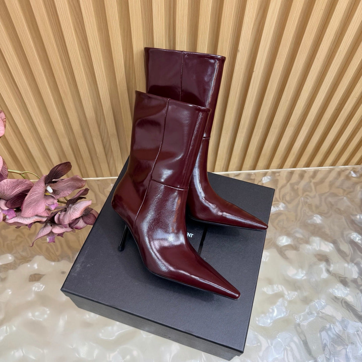 YSL 26s Pointed Toe Ankle Boots 8cm Burgundy Patent Leather 122766