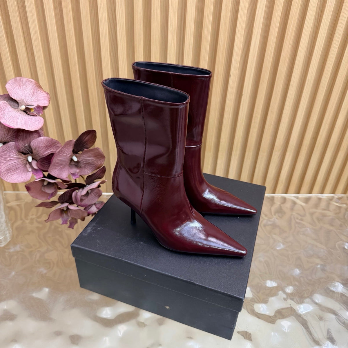 YSL 26s Pointed Toe Ankle Boots 8cm Burgundy Patent Leather 122766