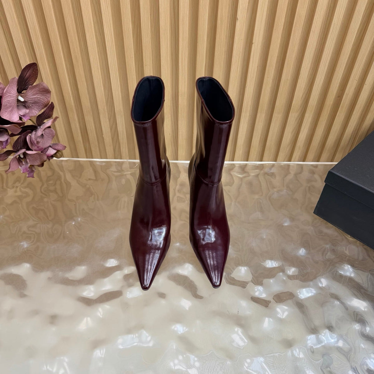 YSL 26s Pointed Toe Ankle Boots 8cm Burgundy Patent Leather 122766