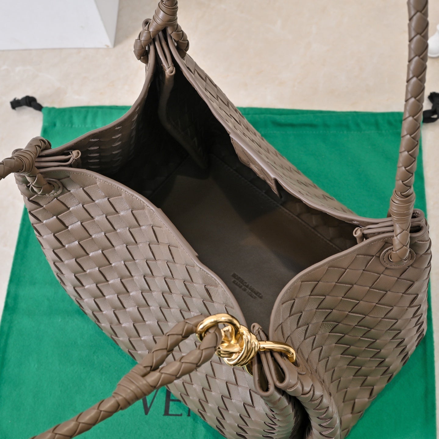 BV 26s Parachute Bag Coffee Intrecciato Leather  291413