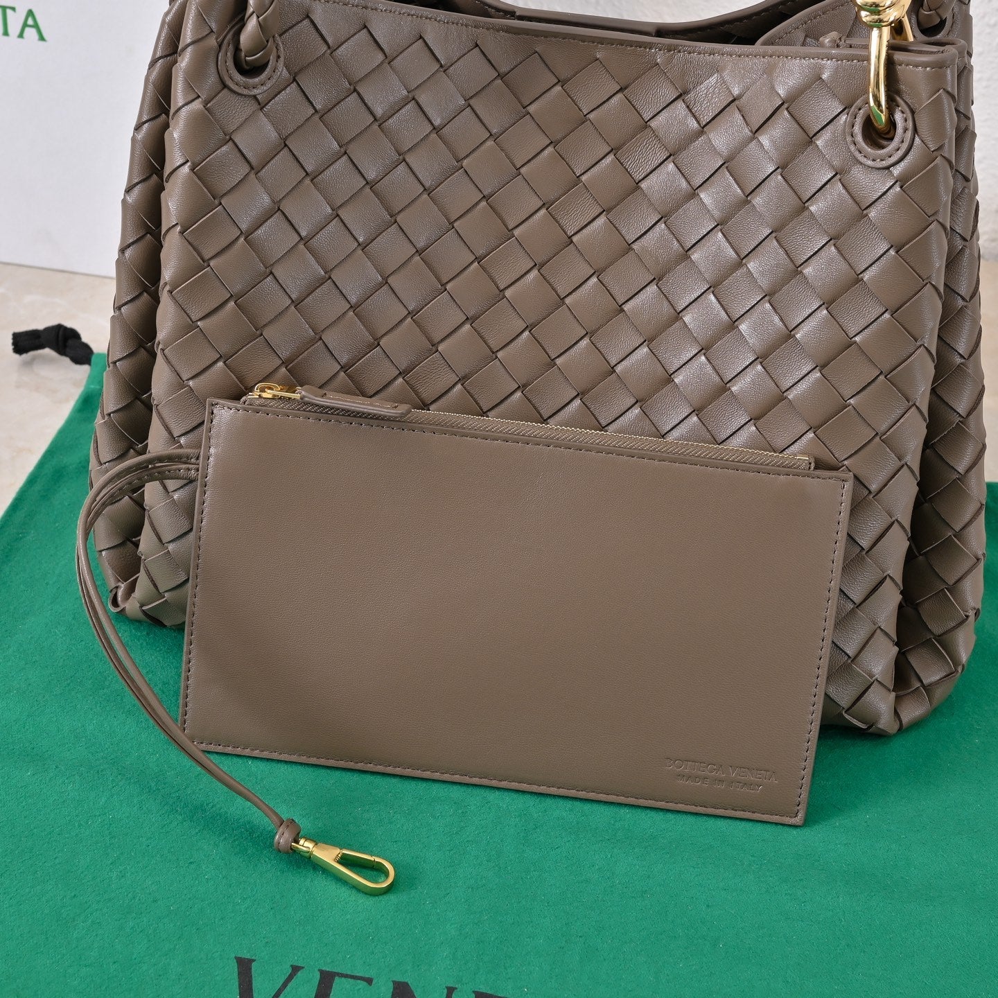 BV 26s Parachute Bag Coffee Intrecciato Leather  291413