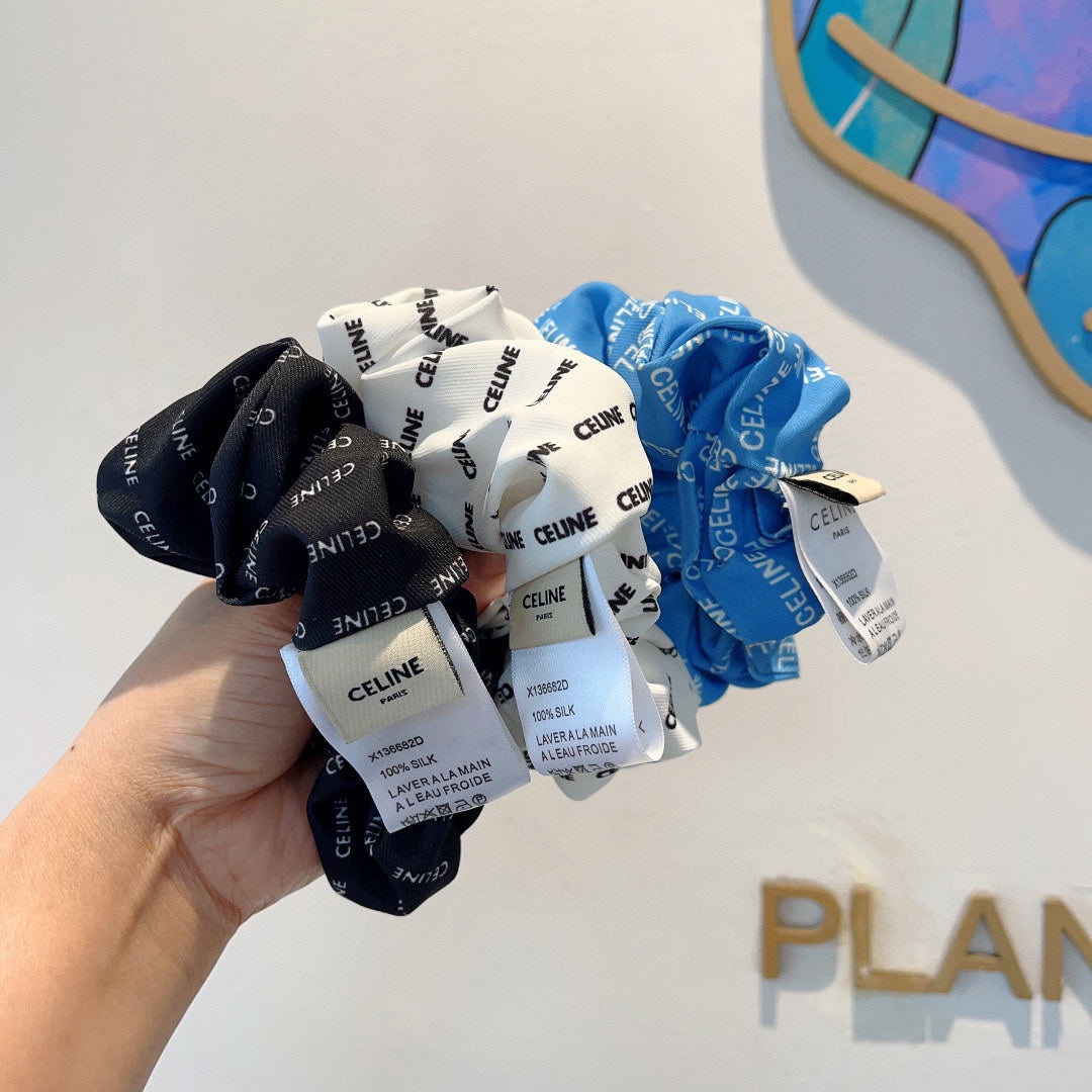 BLACK WRINKLED FABRIC SCRUNCHIE 358225