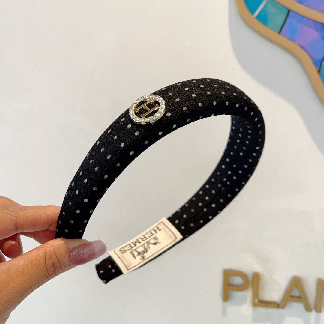 HM 26s Headband 210117