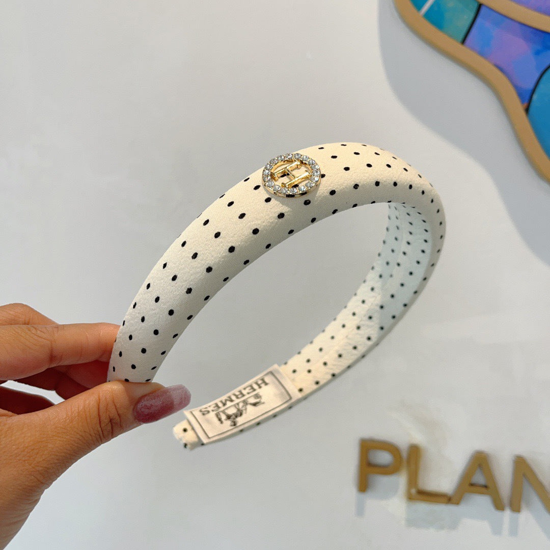HM 26s Headband 210118