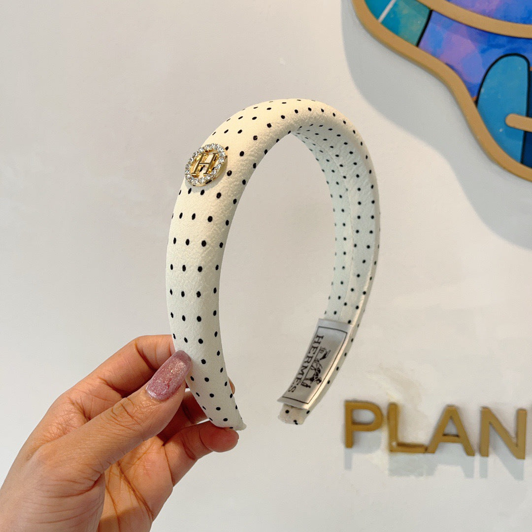 HM 26s Headband 210118