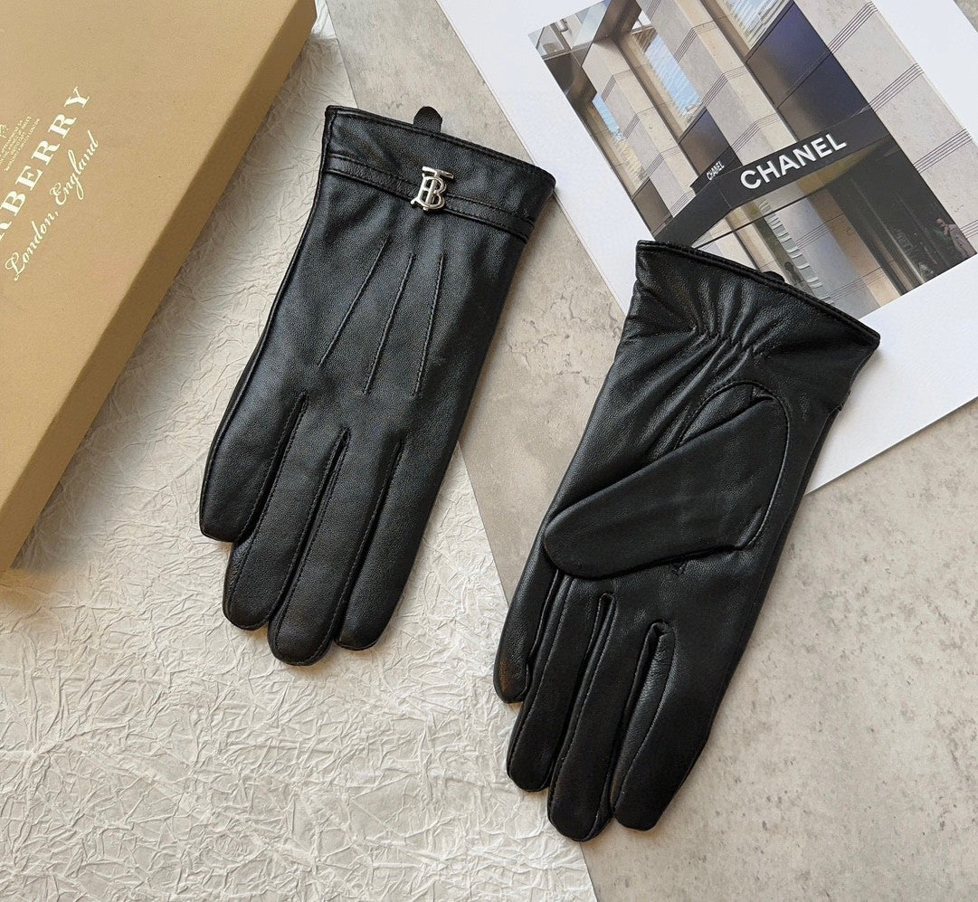 GLOVES IN BLACK LAMBSKIN 467987