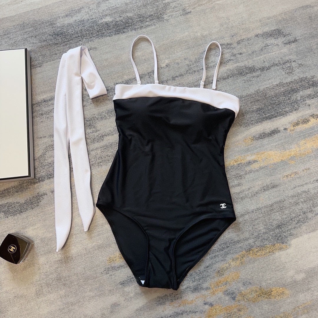 CC One-Piece Bikini 243589