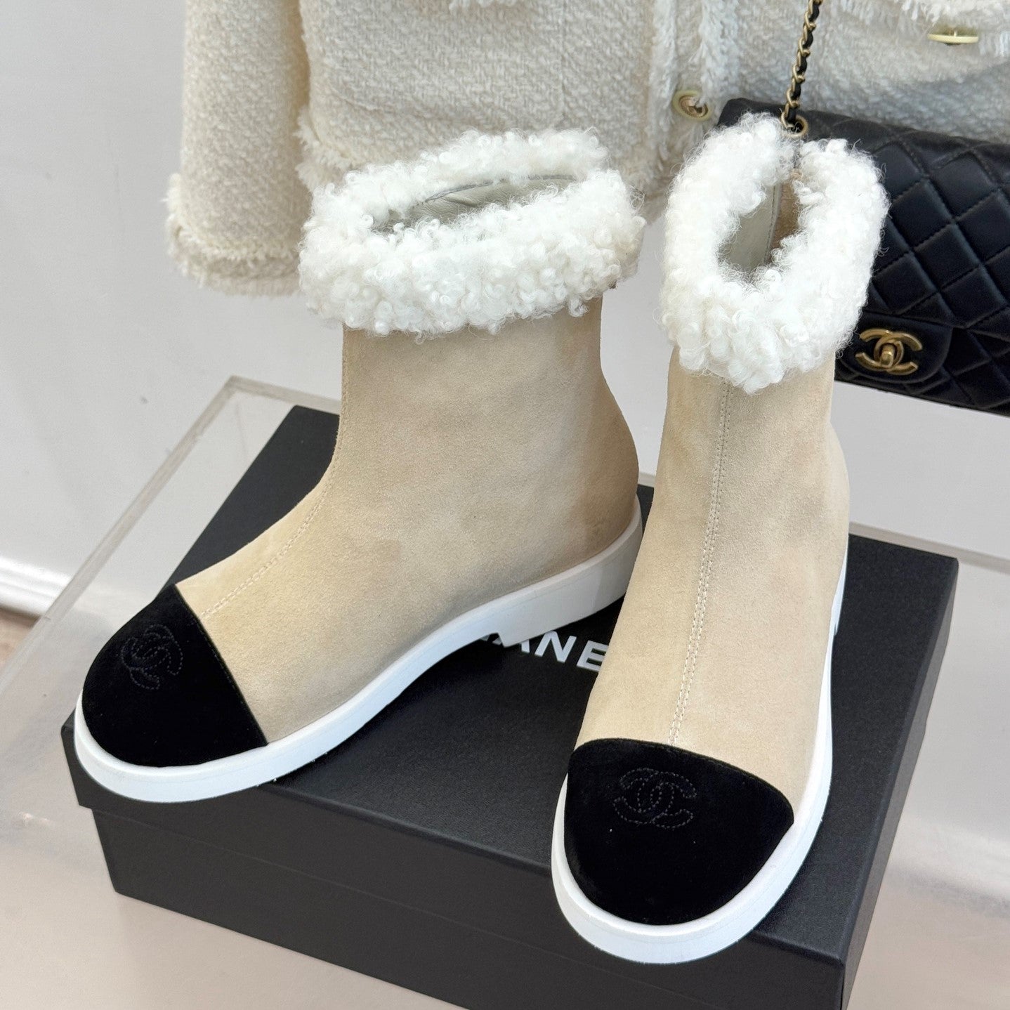 CC 25K Double C Colorblock Furry Snow Boots Warm Beige Suede 512068