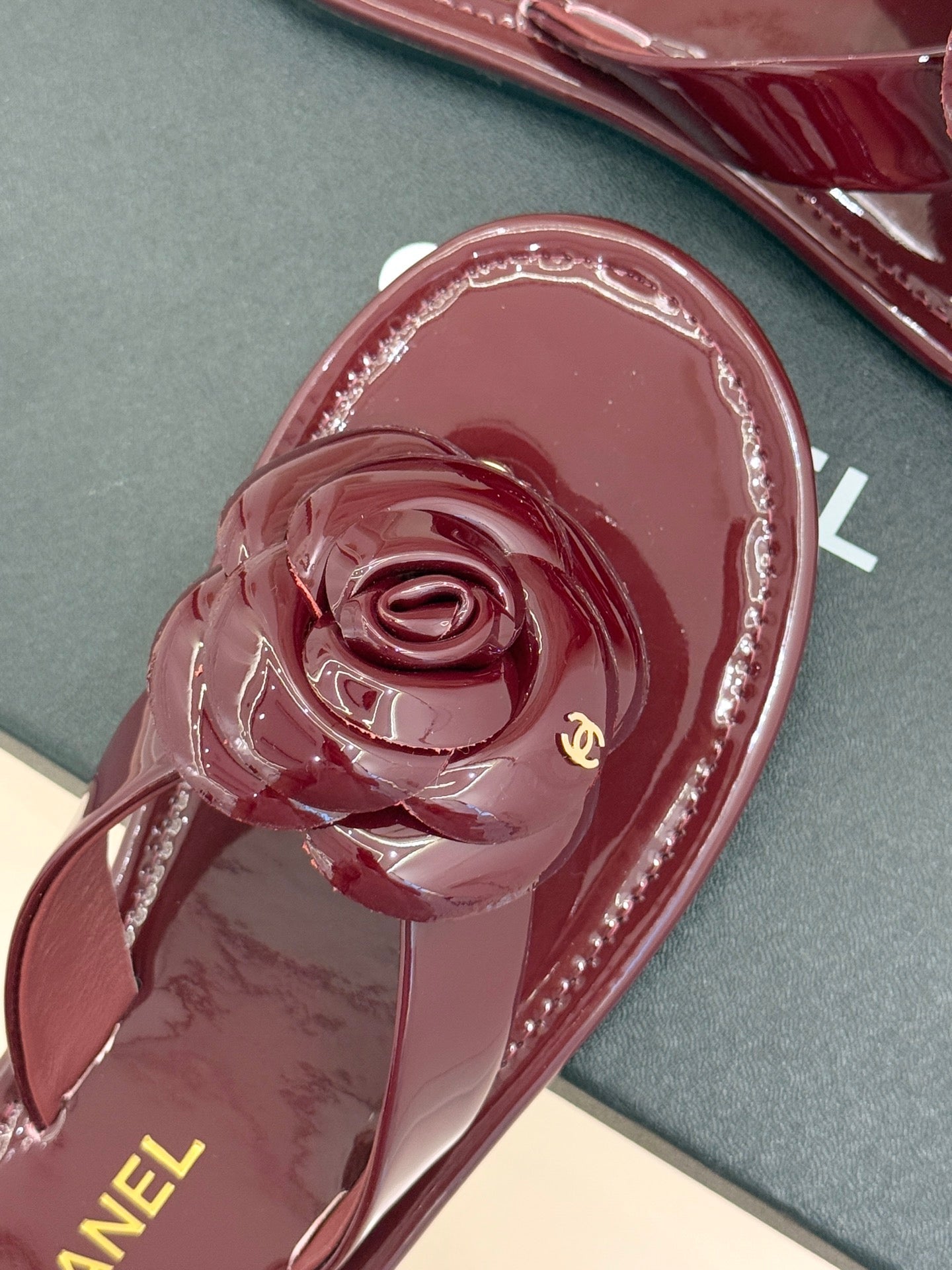CC 26C Early Spring Camellia Slide Burgundy Patent Leather