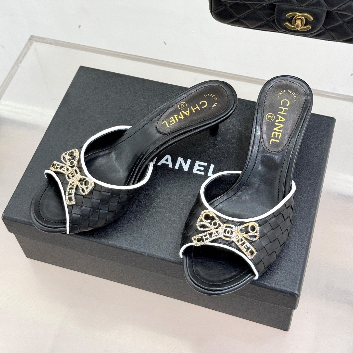 CC Classic Rhinestone Bow Kitty Slippers Black Sheepskin 643090
