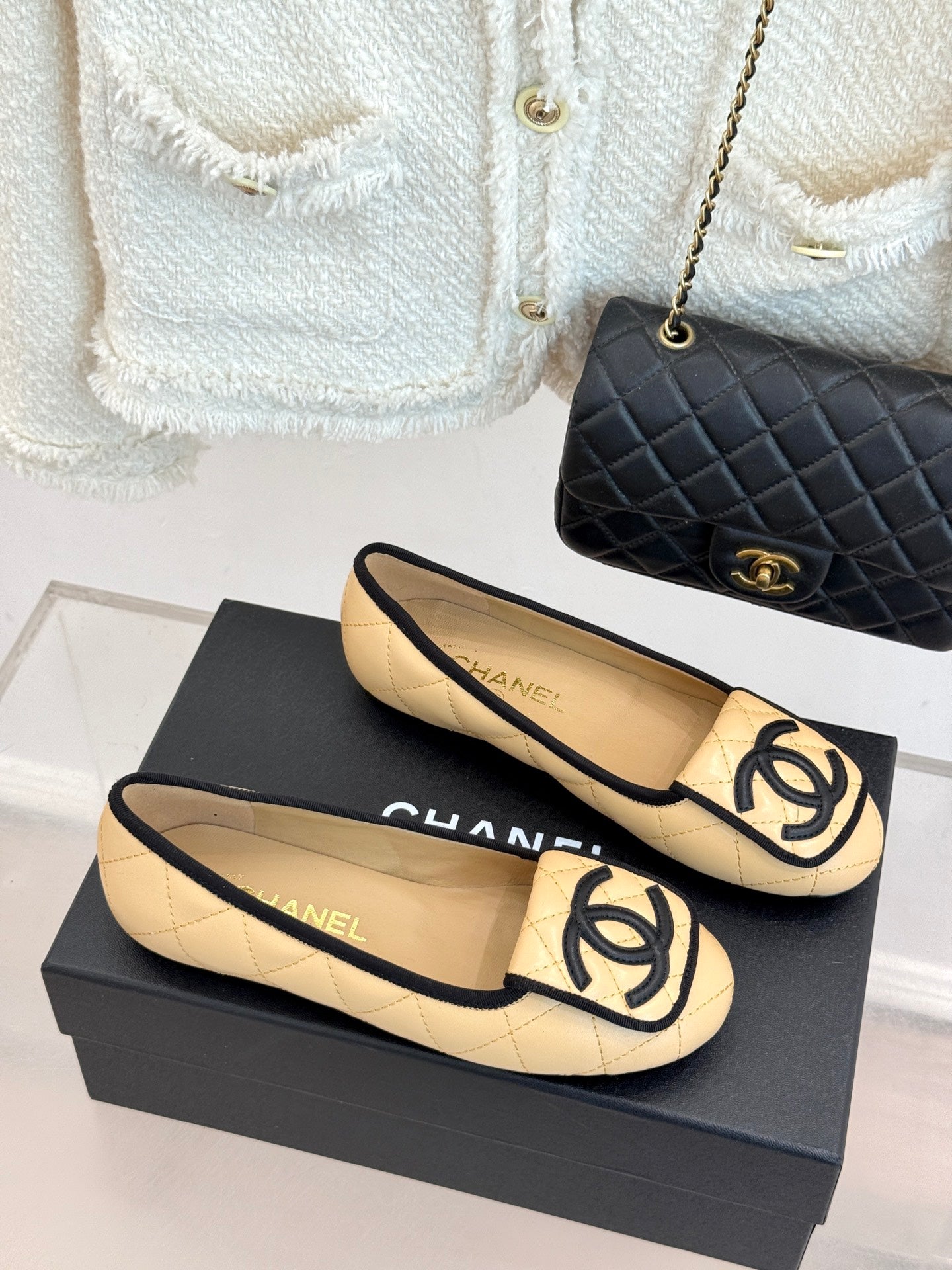 CC 26s Cambon Ballet Flats Beige Quited Lambskin 887795