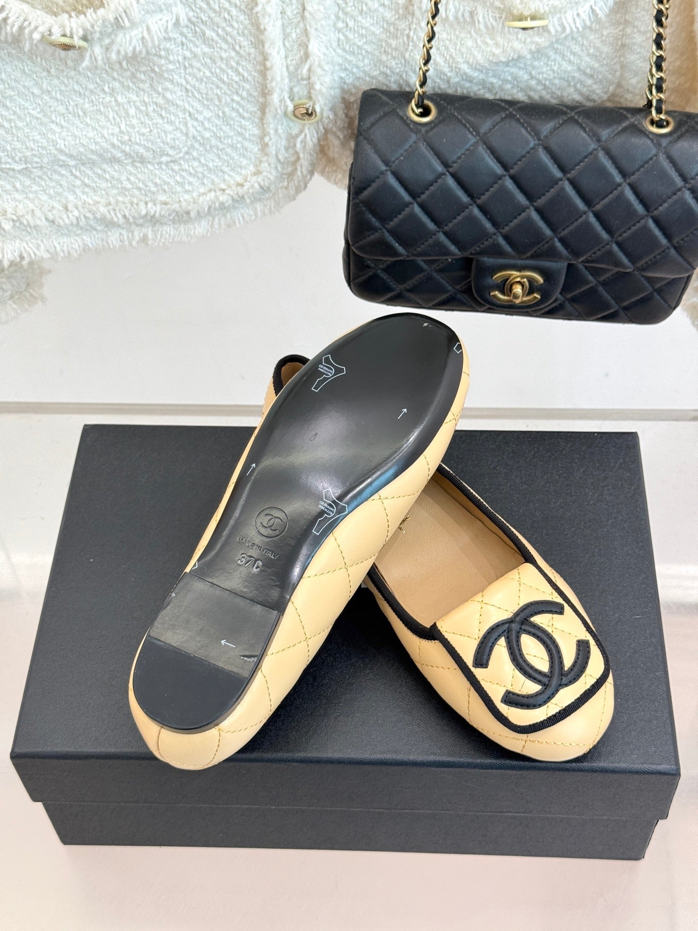 CC 26s Cambon Ballet Flats Beige Quited Lambskin 887795