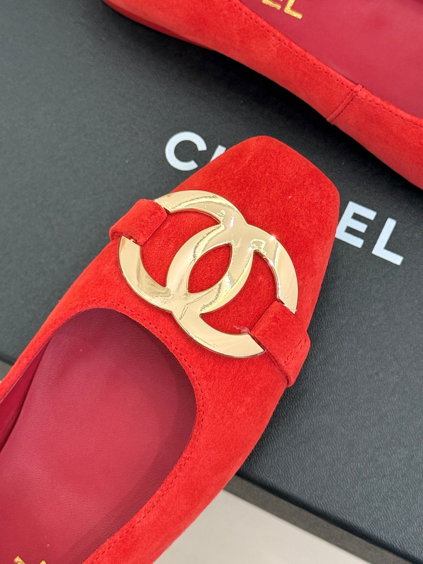 CC 26s Buckle Square Toe Ballet Flat Red Suede 829735