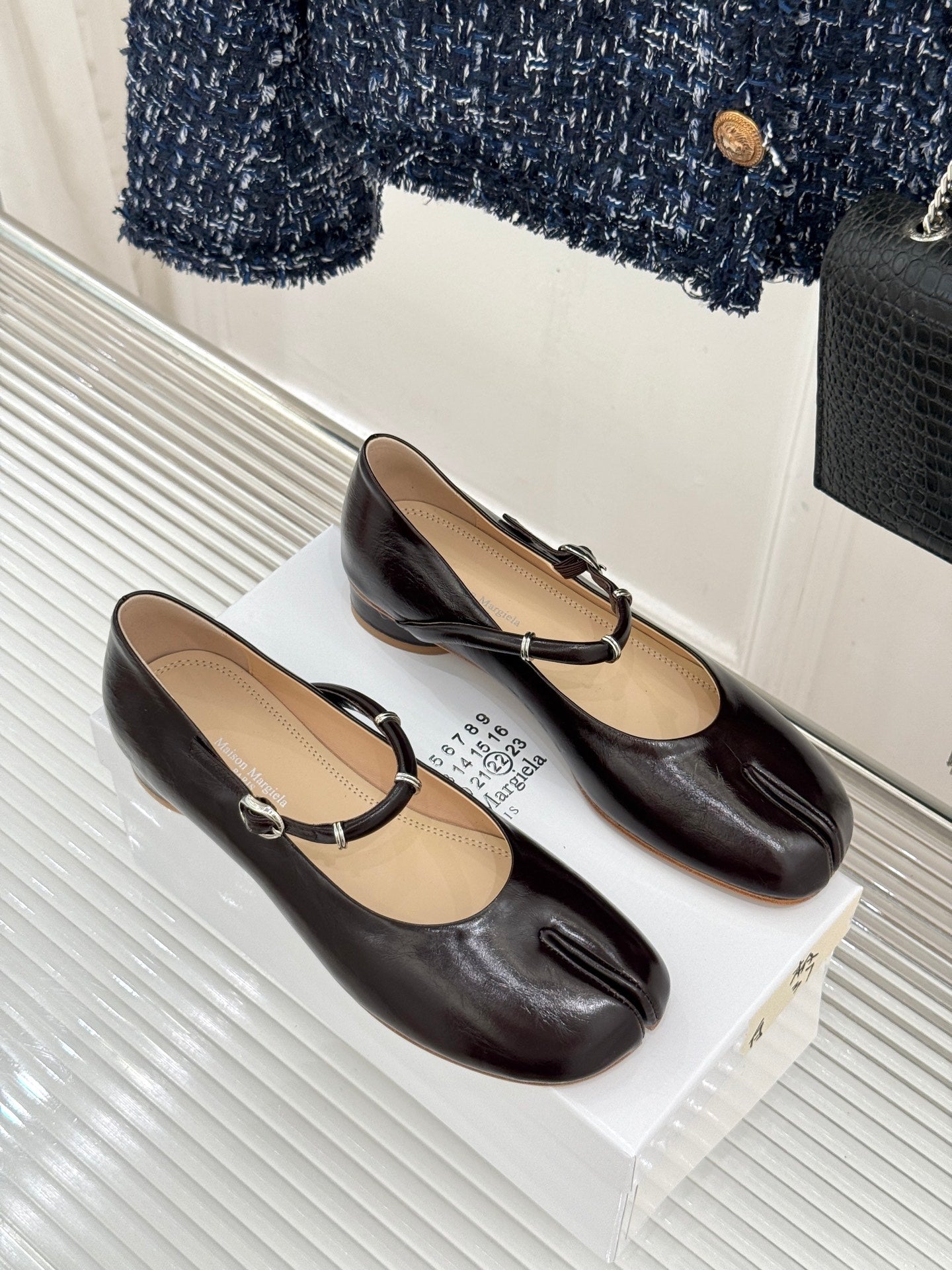 MM6 26s Tabi Mary Jane Ballerina Flats Black Leather 991561