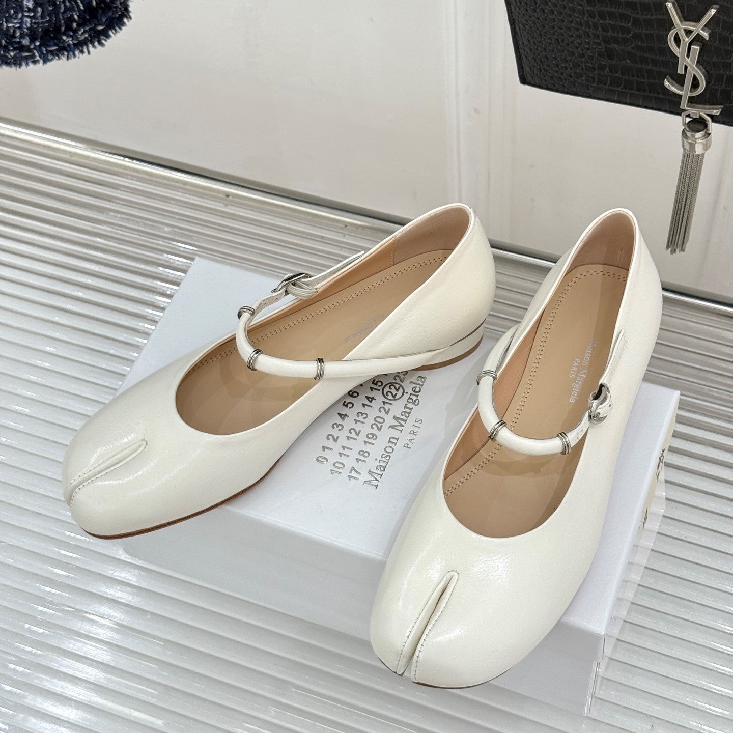 MM6 26s Tabi Mary Jane Ballerina Flats Cream Leather 991562