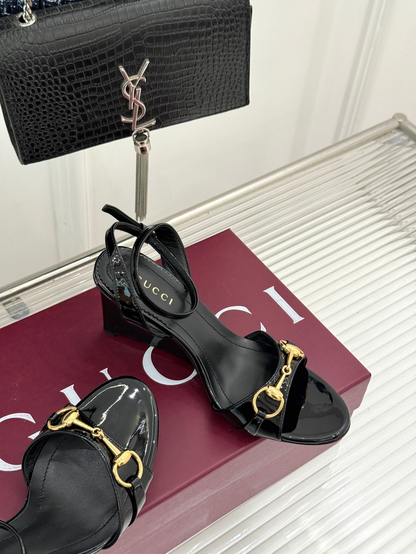 GG 26s Donna Wedge Sandal 8cm Black Sheepskin 991737