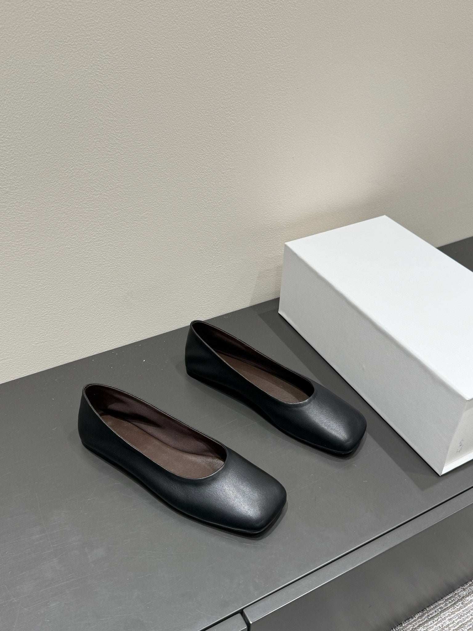 The Row Ballet Flats Black Cowhide 337513