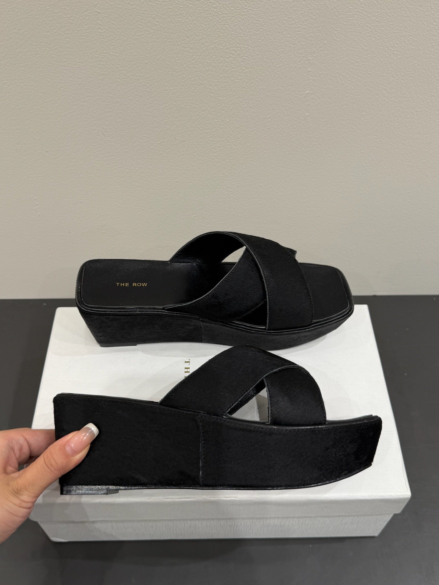 The Row Thick-soled Cross-strap Sandals 6cm Black Horsehair 337448