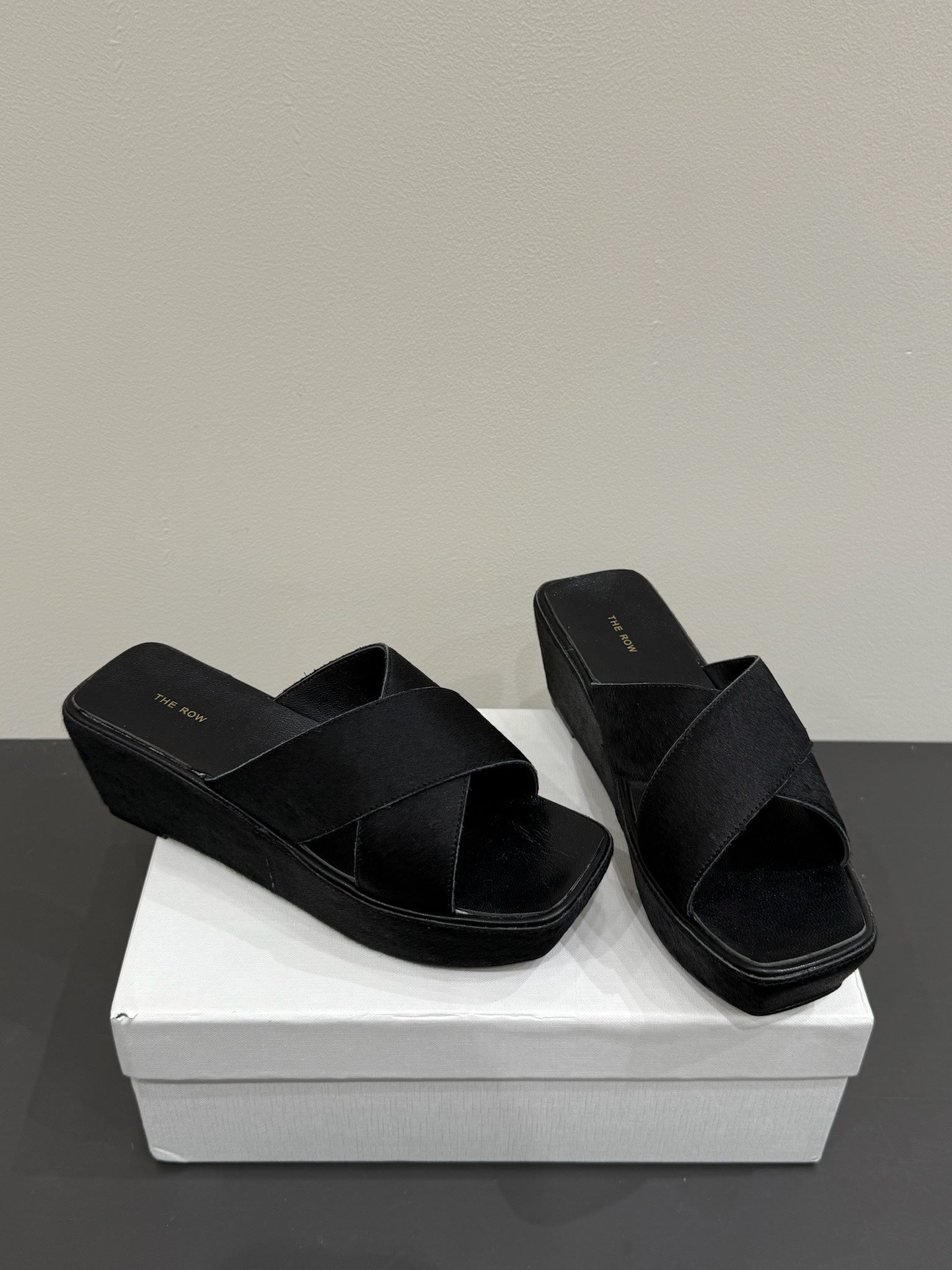 The Row Thick-soled Cross-strap Sandals 6cm Black Horsehair 337448