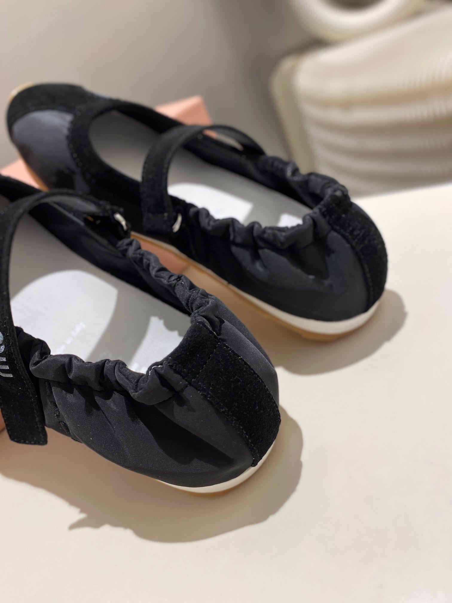 Miu 26s Ruches Nappa Ballerinas In Black Suede And Fabric