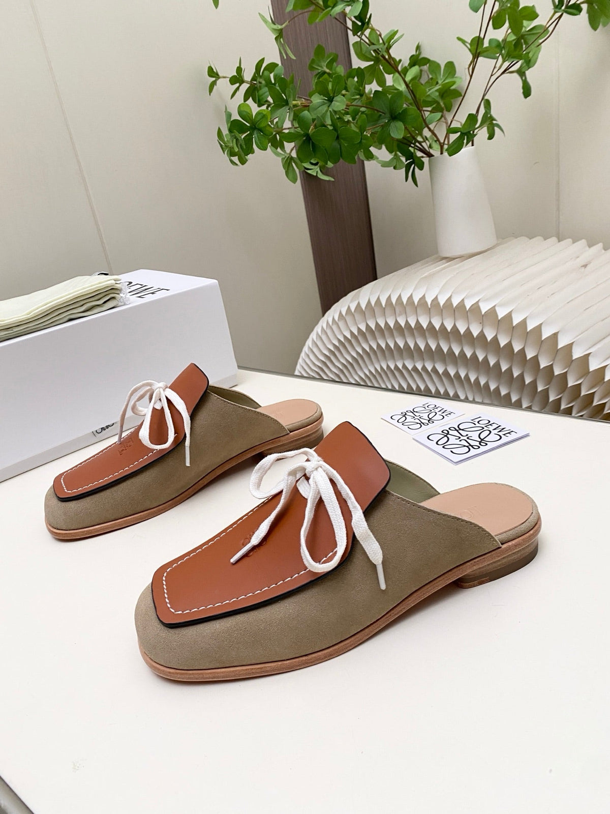 Loewe 26s Flat Mules In Brown Calfskin And Suede