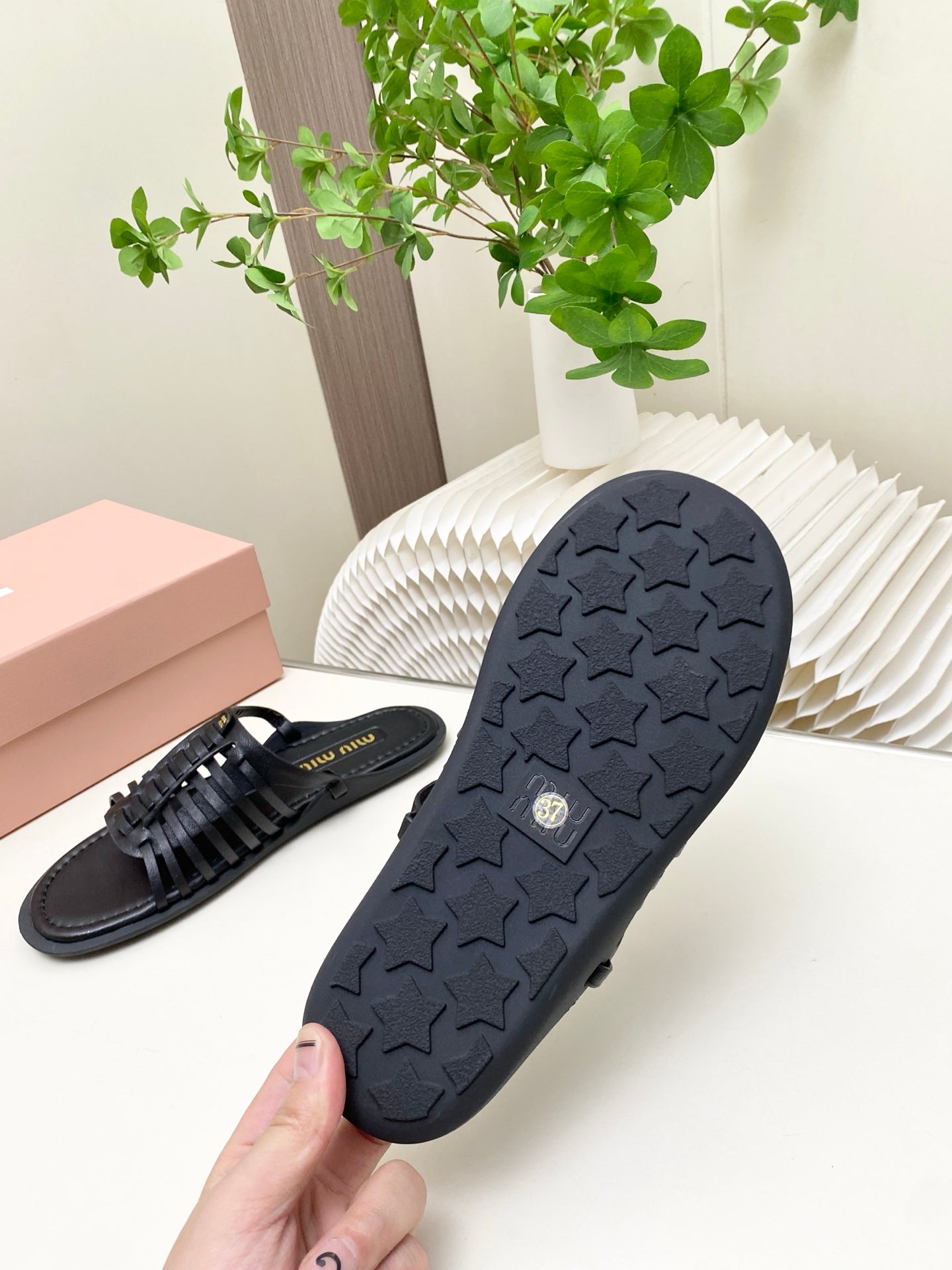 Miu 26s Open-Back Sandal Black Leather 881413