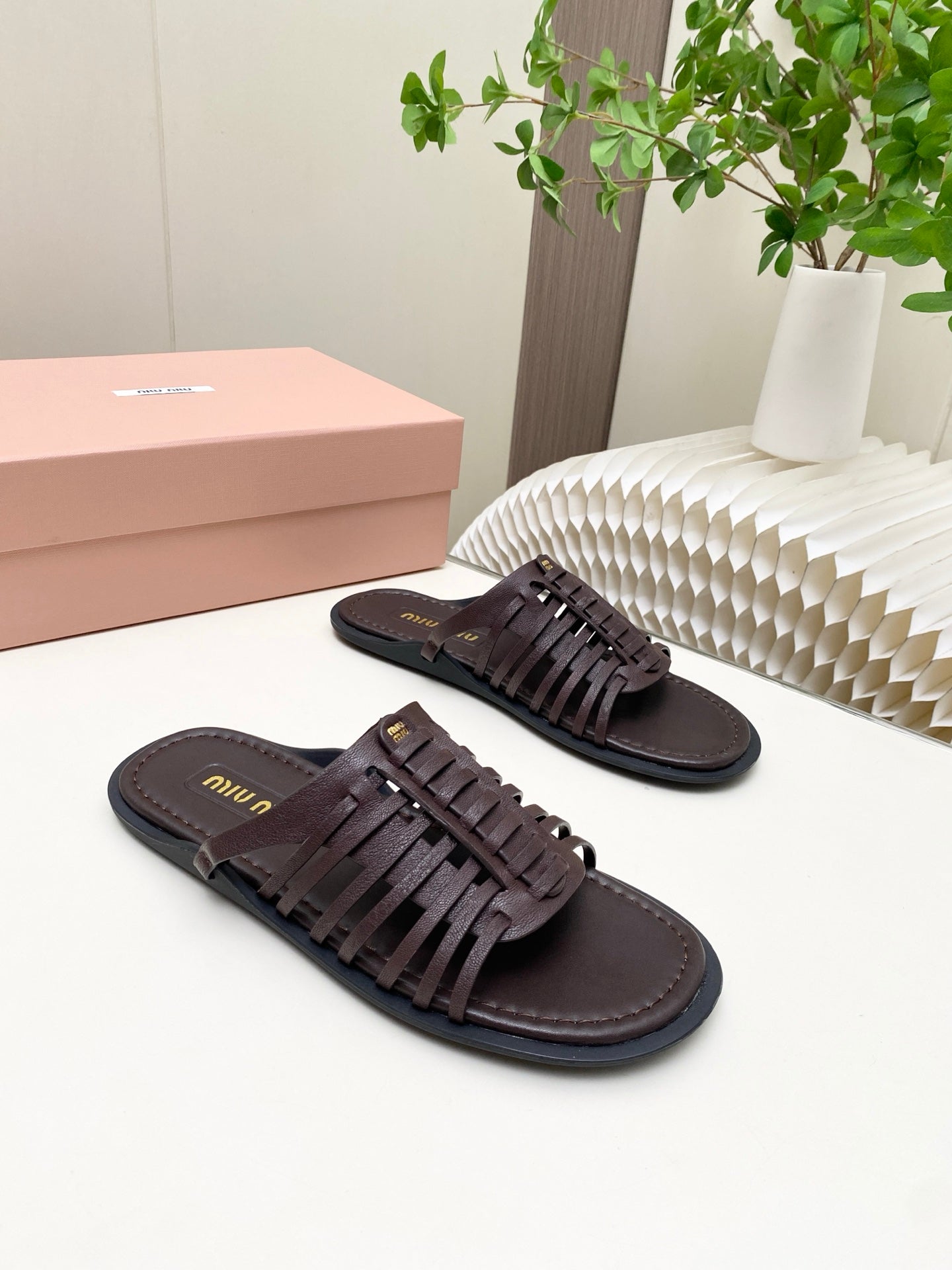 Miu 26s Open-Back Sandal Coffee Leather 881414