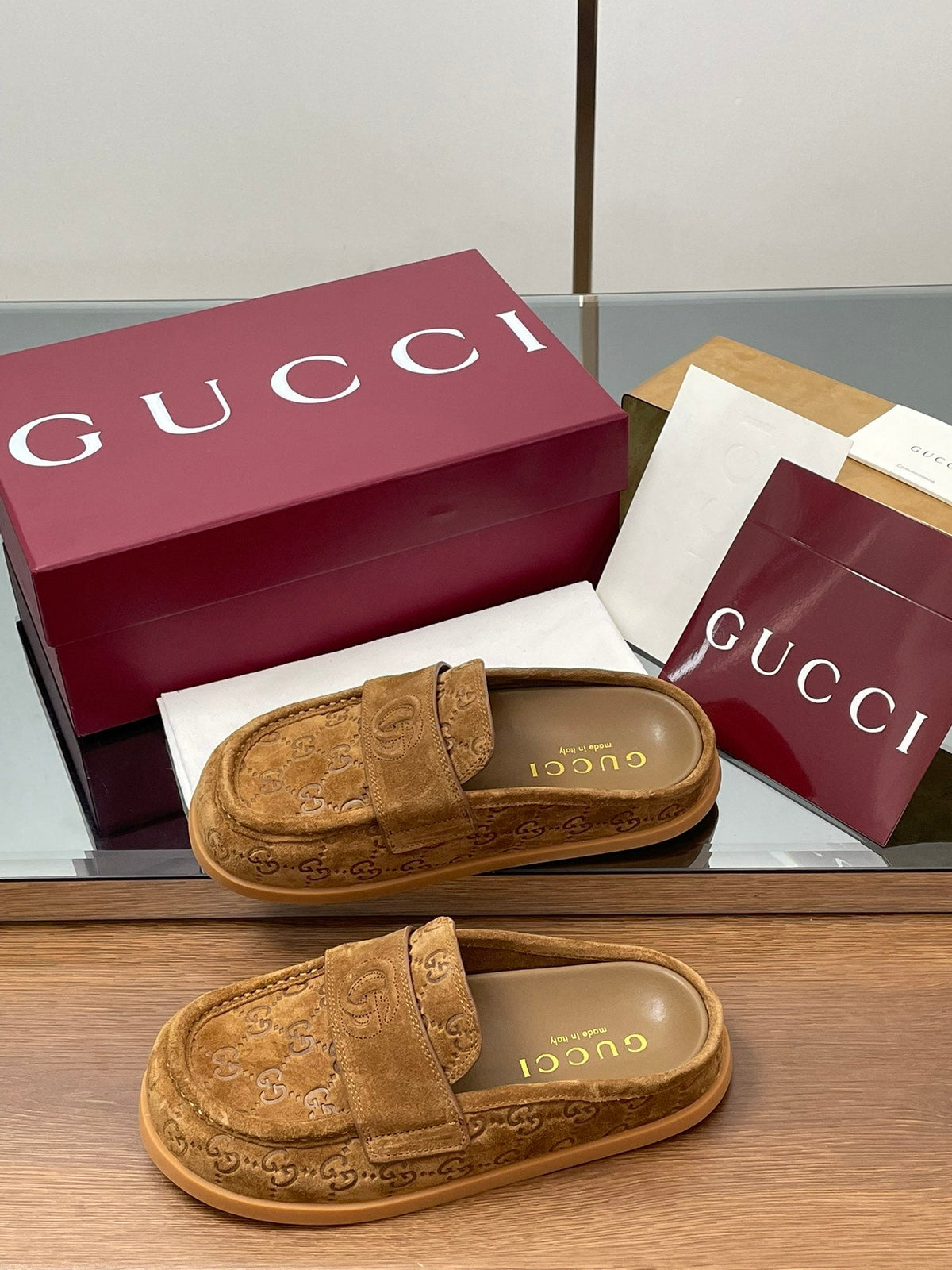 Gucci 26s Celia Mules Camel GG Suede 156842