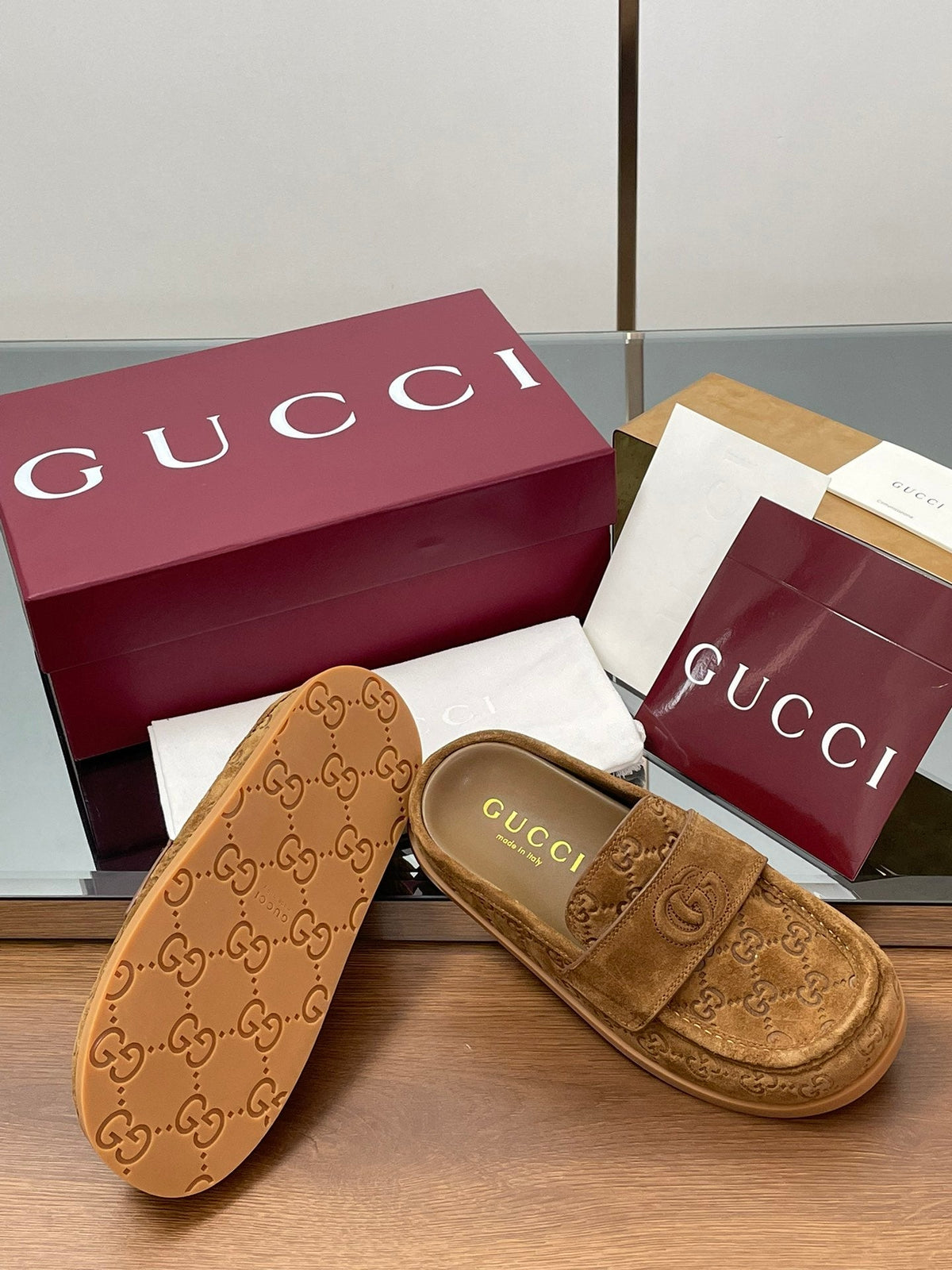 Gucci 26s Celia Mules Camel GG Suede 156842