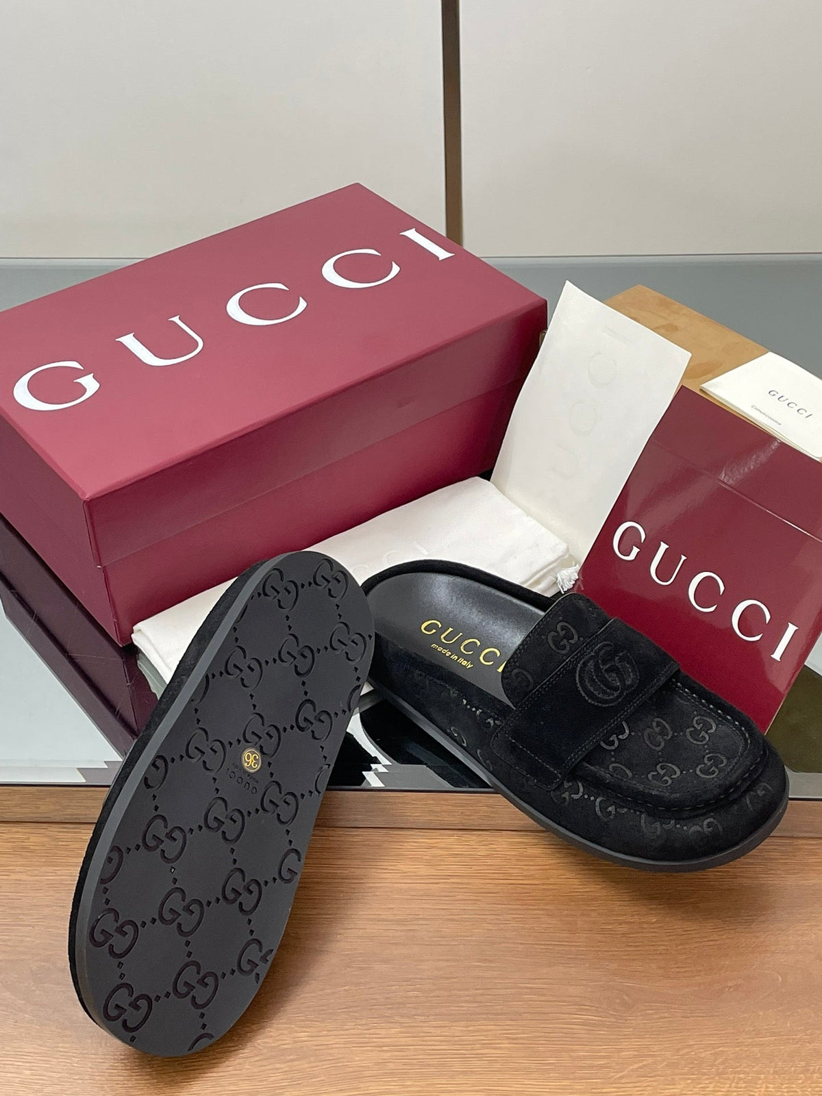 Gucci 26s Celia Mules Black GG Suede 156837