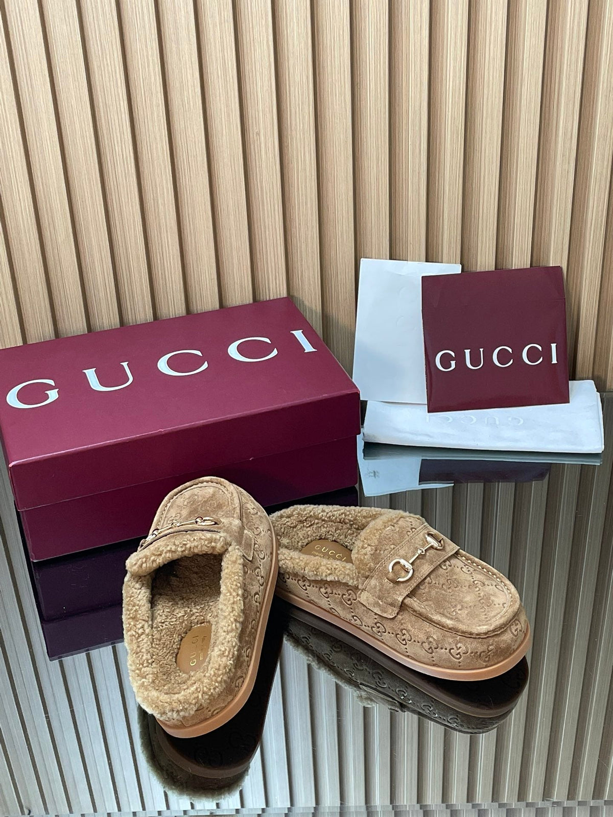 Gucci 26s Celia Mules Camel GG Suede Shearling 156836
