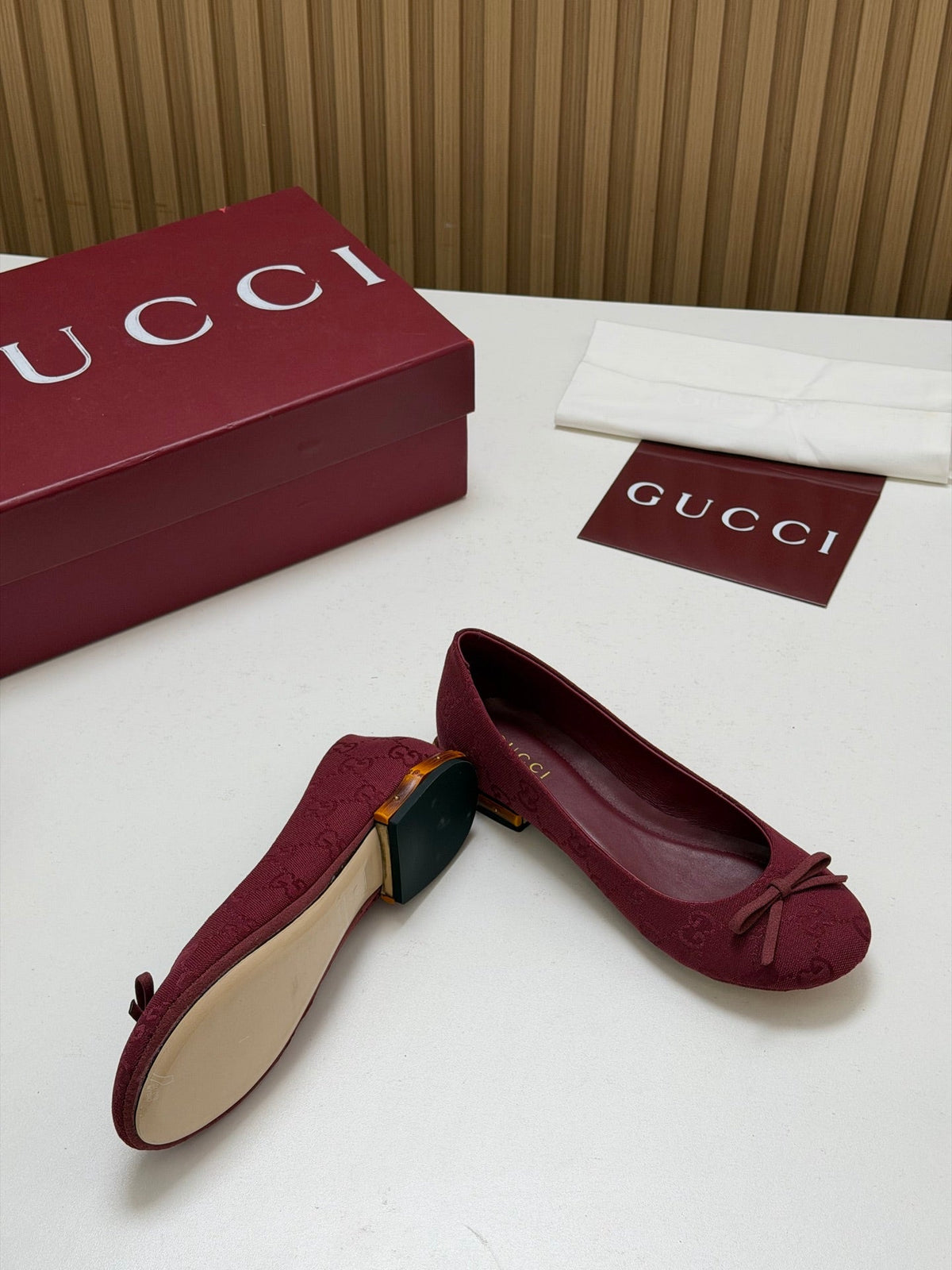 Gucci 26s Crystal Ballerina With Bamboo Flats Bordeaux GG Canvas 156868