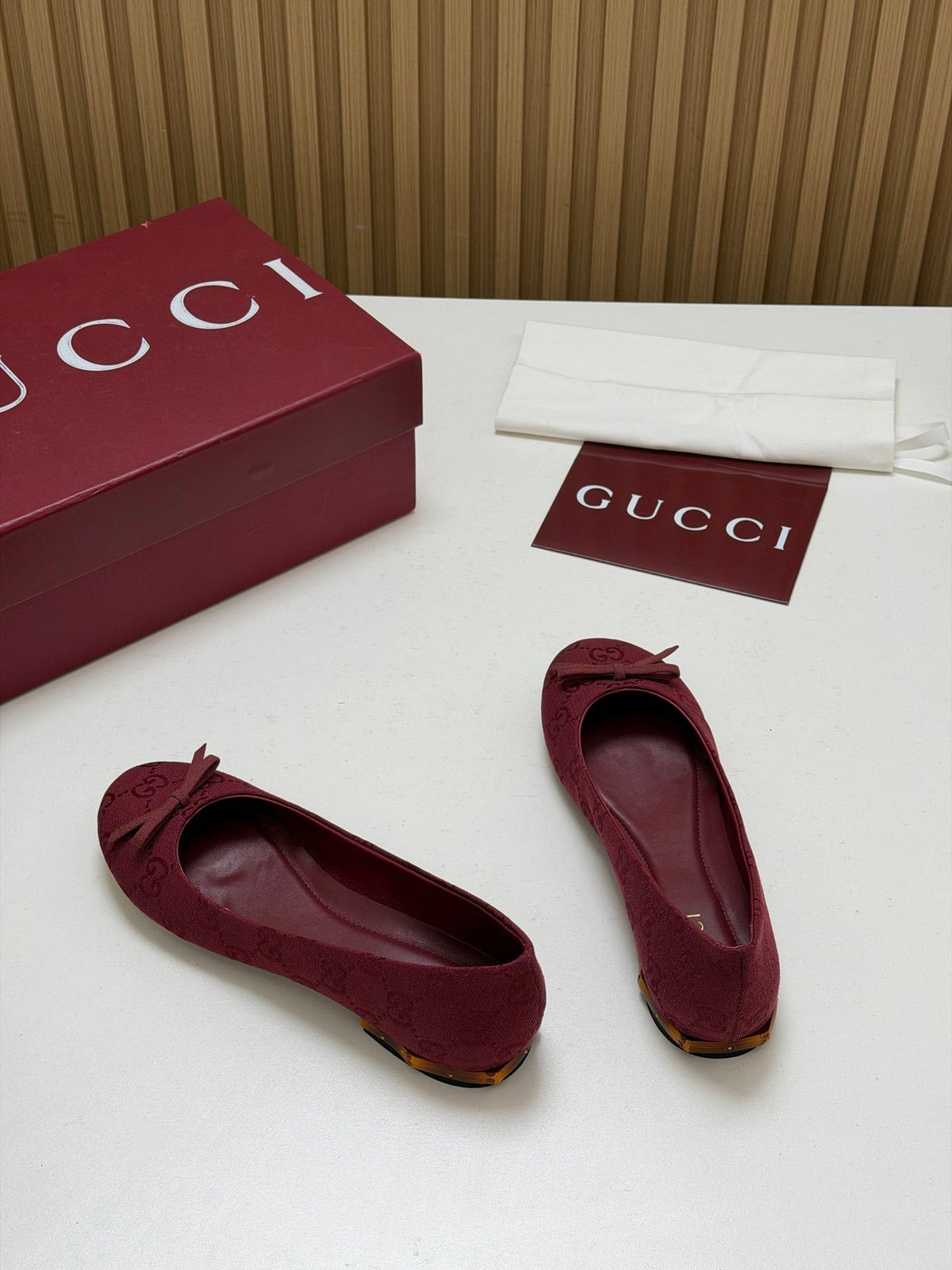 Gucci 26s Crystal Ballerina With Bamboo Flats Bordeaux GG Canvas 156868