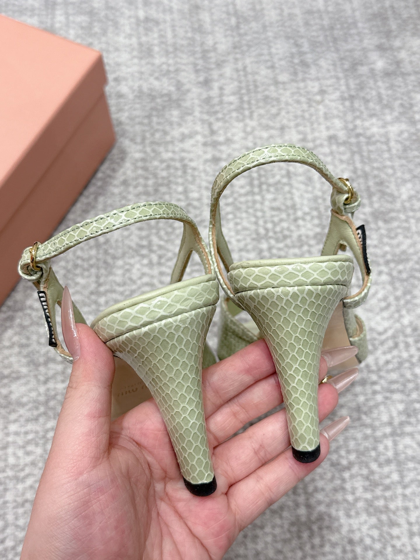 Miu 26s Heeled Sandals 8.5cm Light Green Snakeskin Texture 680492