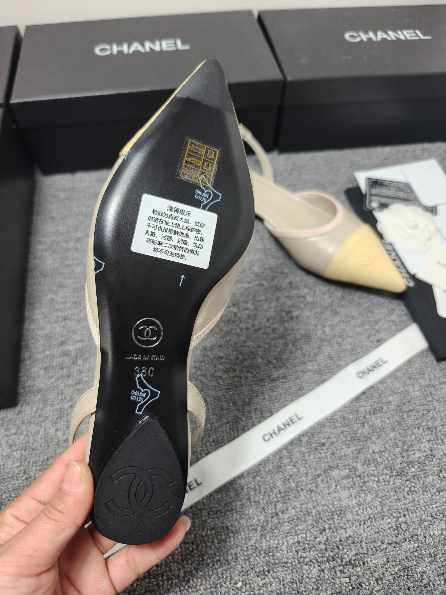 CC 26s Slingback Pointed Khahi Yellow Leather 681973