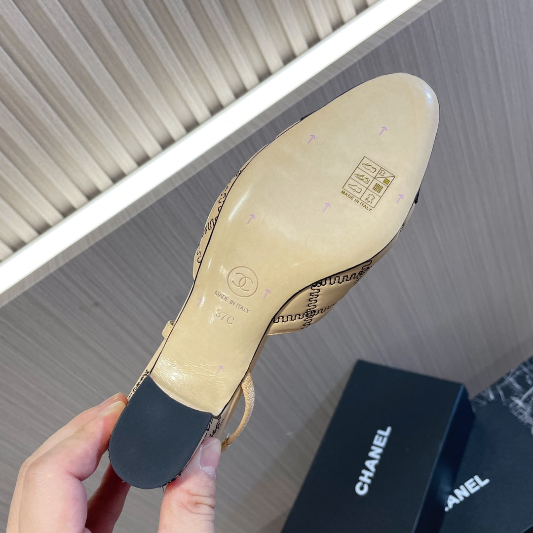 CC 26s Ballerinas Slingbacks CC Logo Beige Black Canvas Leather 108839