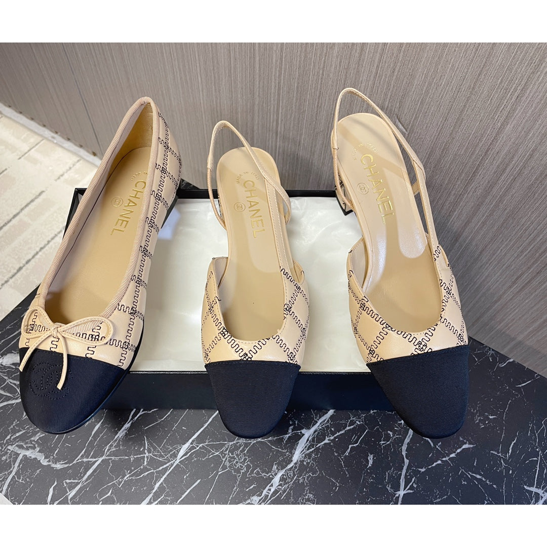 CC 26s Ballerinas Slingbacks CC Logo Beige Black Canvas Leather 108839
