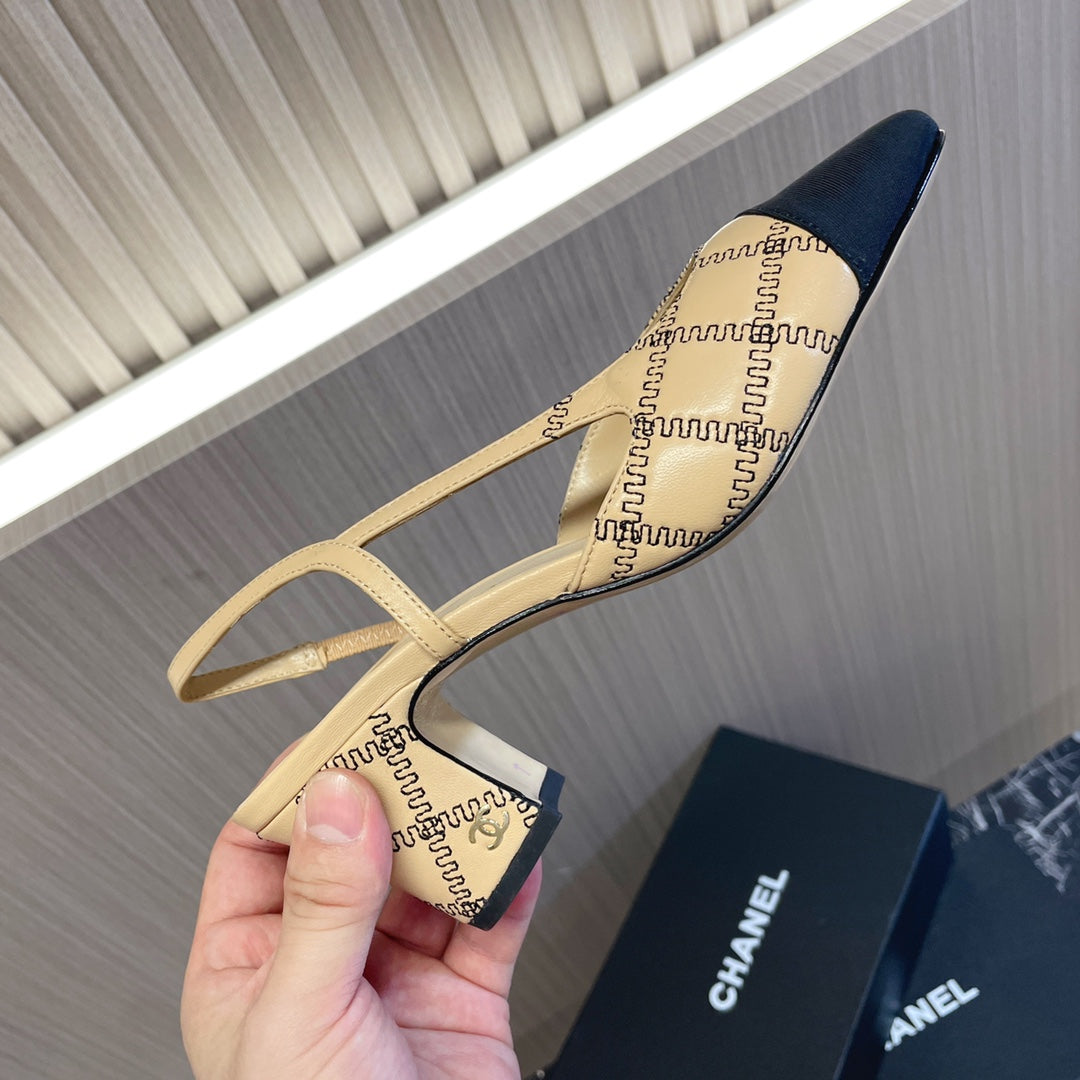CC 26s Ballerinas Slingbacks CC Logo Beige Black Canvas Leather 108839